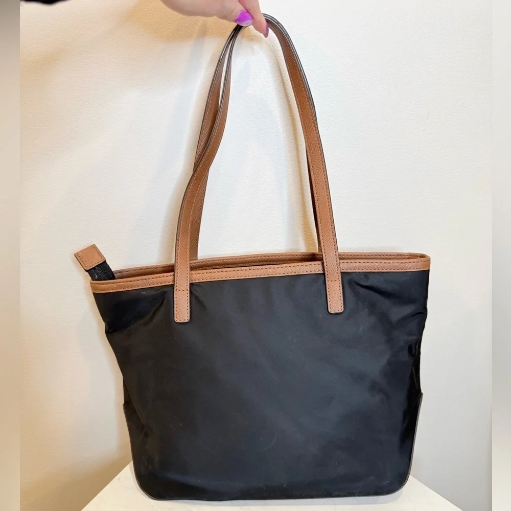 🔥Michael Kors Classic Women’s Black and Tan Tote Bag EUC🔥